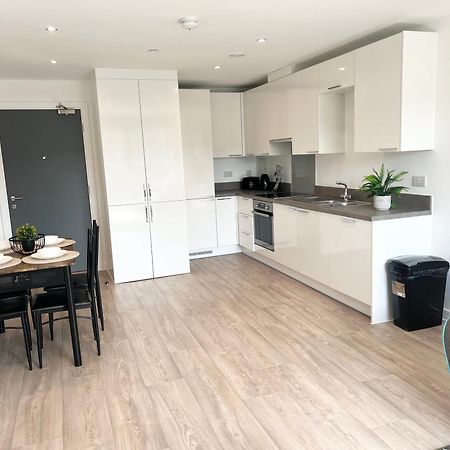 Lovely 2 Bedroom Apartment Manchester Esterno foto