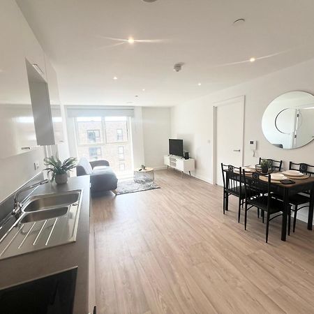 Lovely 2 Bedroom Apartment Manchester Esterno foto